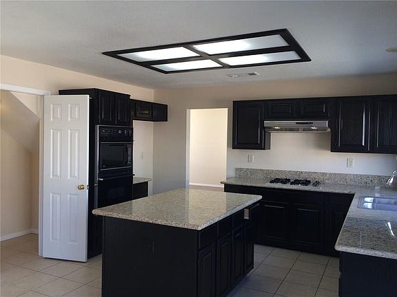 3rd image of 6560 Willow Breeze Ln