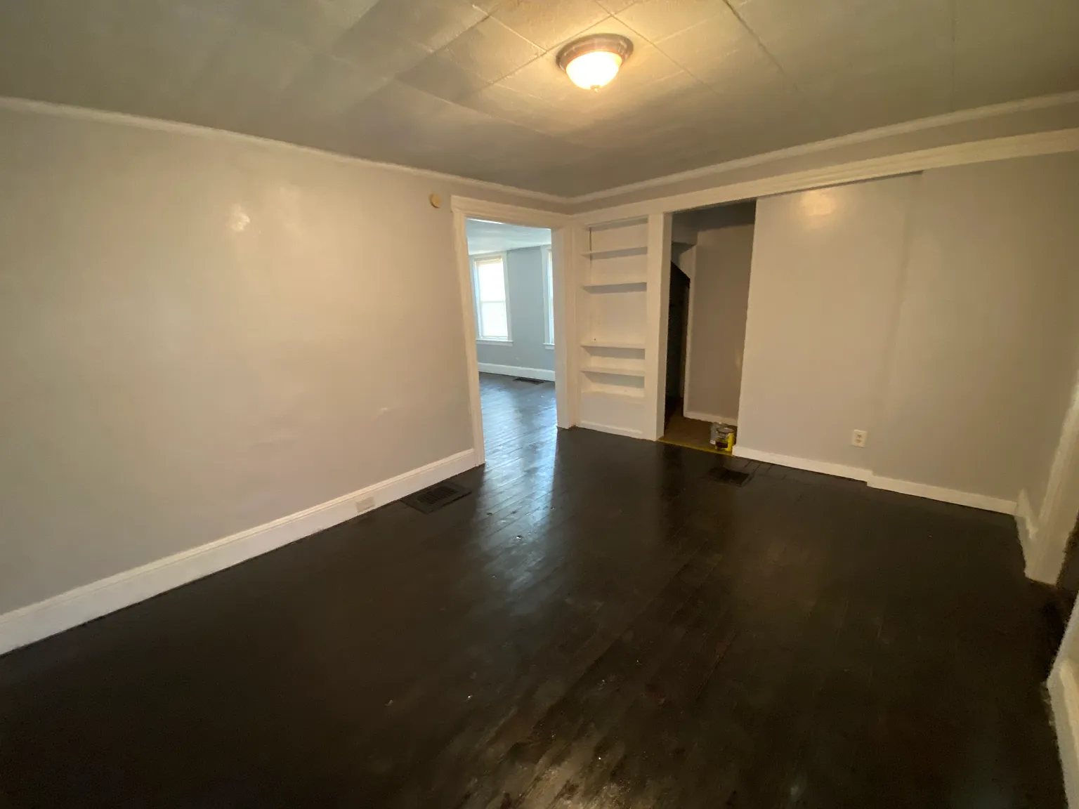 2 bed, $1,050 — Photo 4
