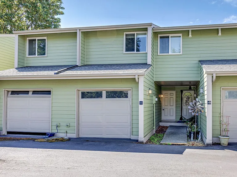 261 Shepard Way NW — Photo 2