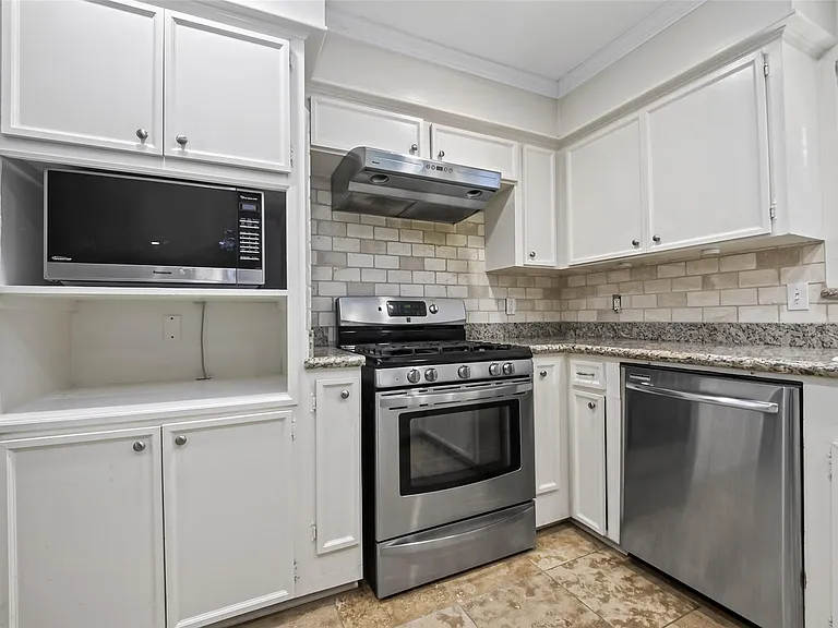 5310 Indigo St — Photo 26