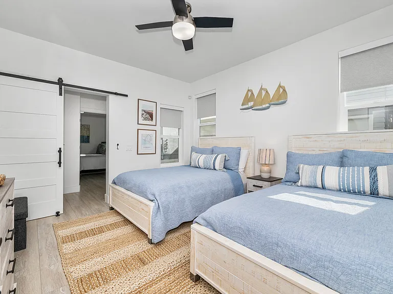 3008 1/2 W Balboa Blvd — Photo 30