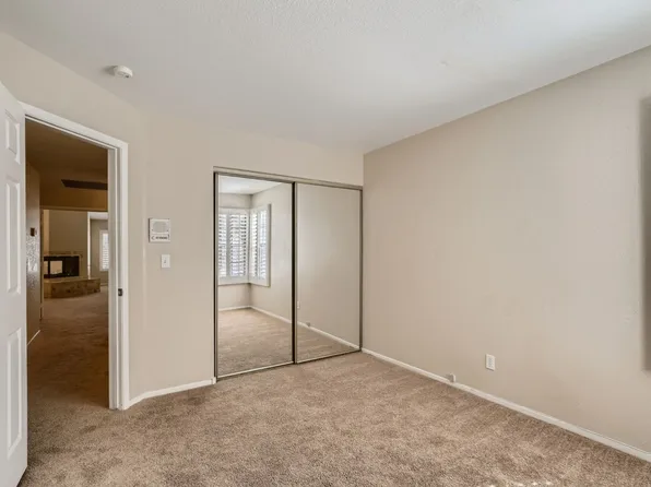 2224 Bear Valley St, Las Vegas, NV 89128
