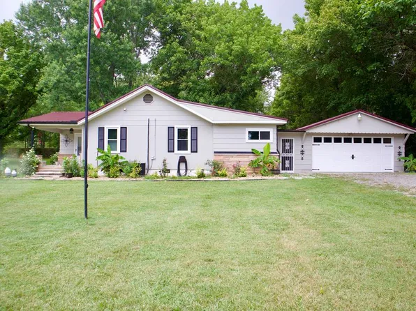 35 East Ln, Crossville, TN 38555