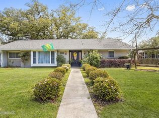 1112 Pascagoula St, Pascagoula, MS 39567