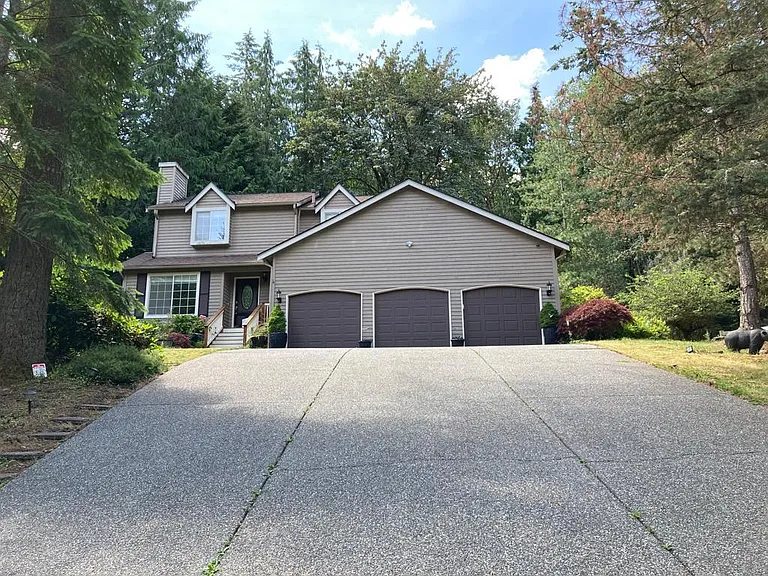 3105 275th Way NE — Photo 1
