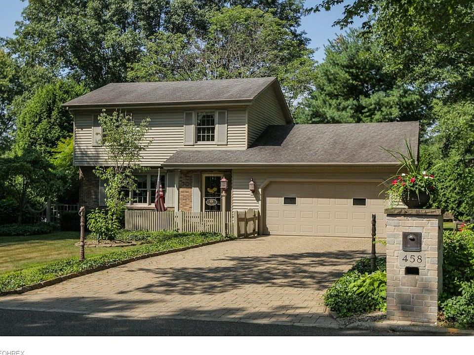 1st image of 458 Helen Dr