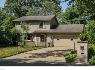 458 Helen Dr, Hubbard, OH