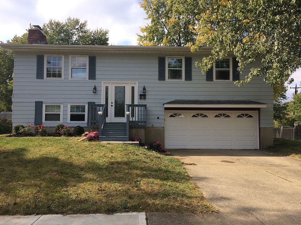 1st image of 929 Cambridge Dr