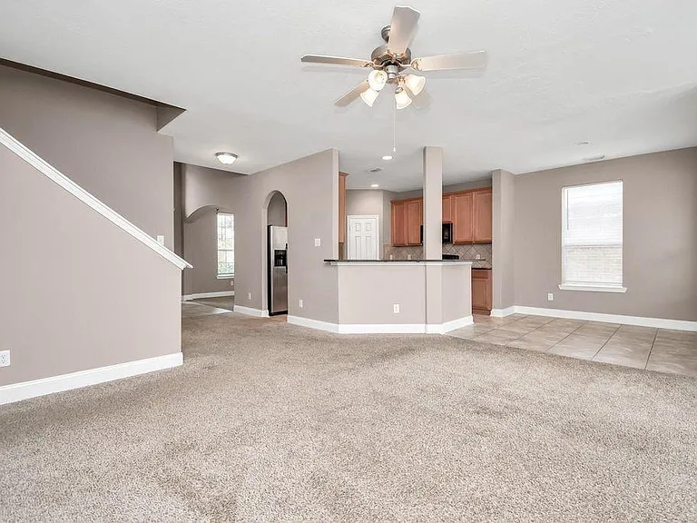 1914 Lenora Ct — Photo 12