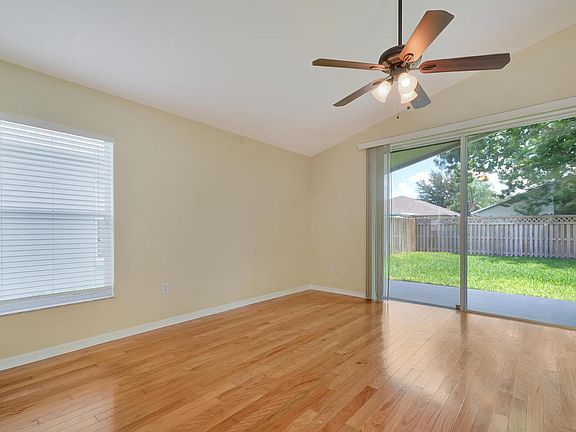 5th image of 25812 Bloomsbury Ct