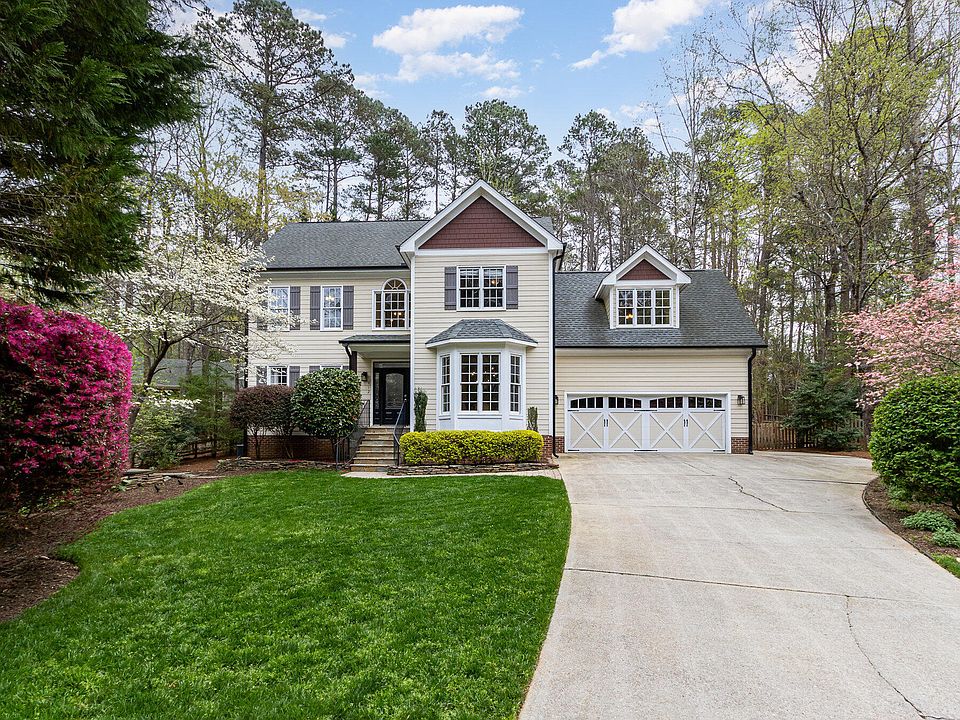 2nd image of 812 Oxgate Cir