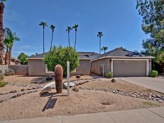 2nd image of 5813 E Marconi Ave