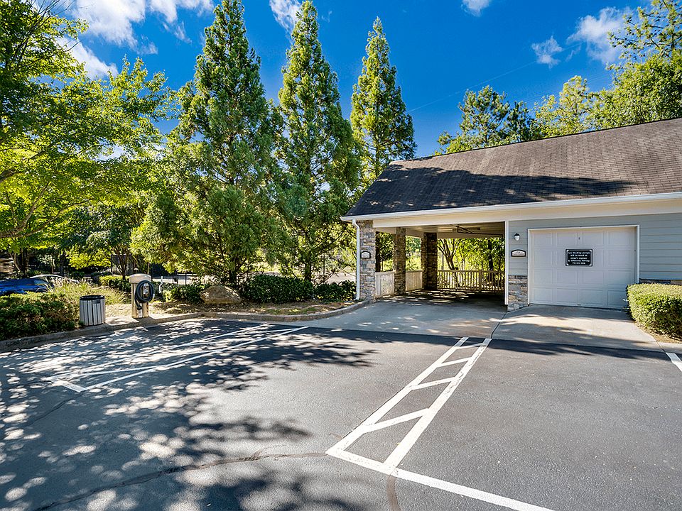 Our care car center is the perfect spot for quick fixes