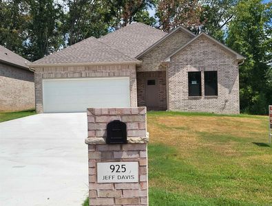 925 N Jeff Davis Ave, Jacksonville, AR, 72076