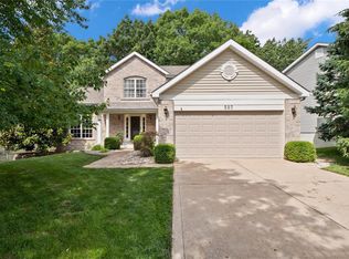 557 Wetherby Terrace Dr, Ballwin, MO 63021