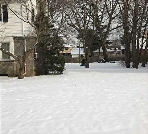 2nd image of 180 Hempstead Ave