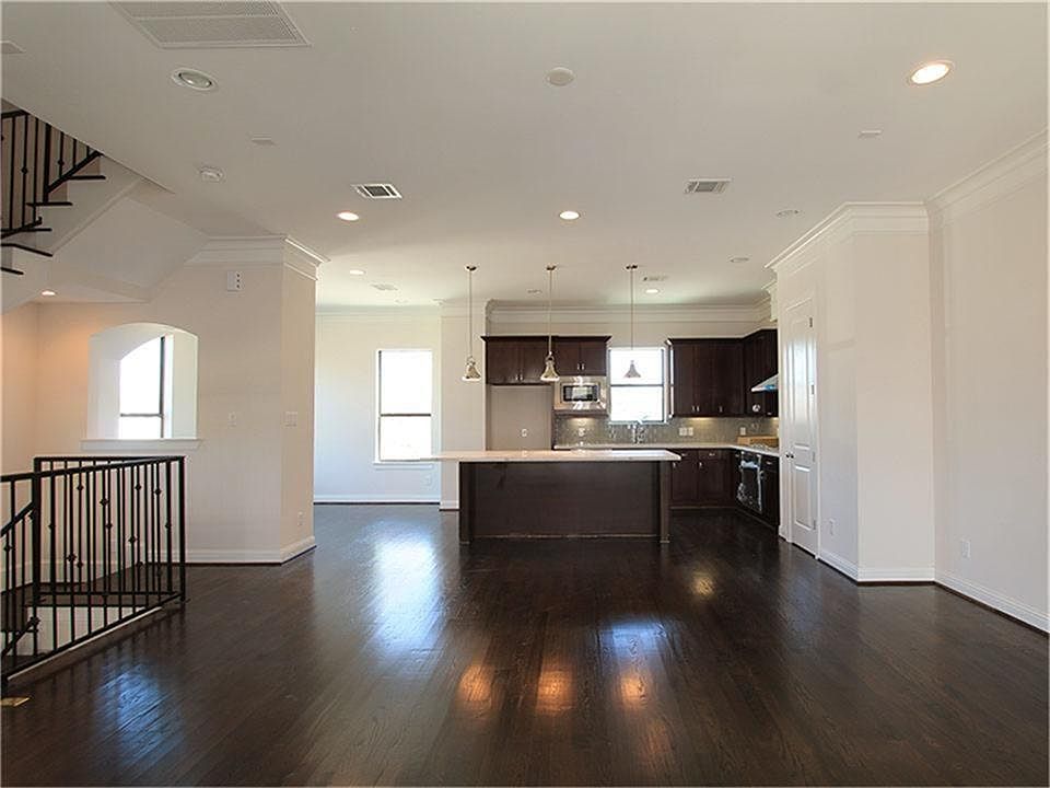1st image of 734 W 20th St #A