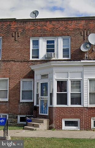 2nd image of 2607 S 68th St