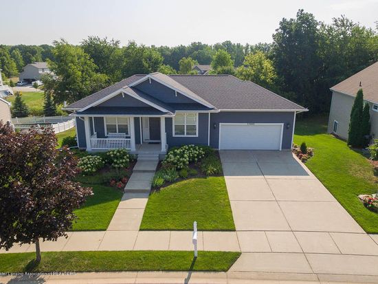 13805 Myrtle Dr, Dewitt, MI 48820