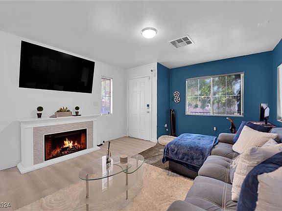 4th image of 3647 McMurty Ct