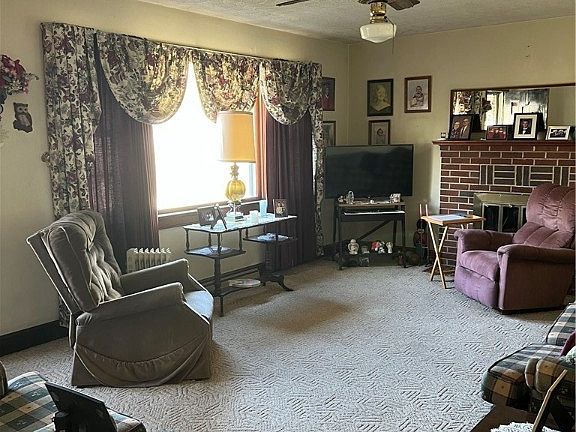 2nd image of 6809 River Rd