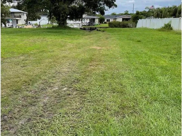 9924 PENNINSULAR Drive, Gibsonton, FL 33534