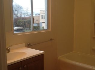 6129 Fresno Ave, Richmond, CA 94804