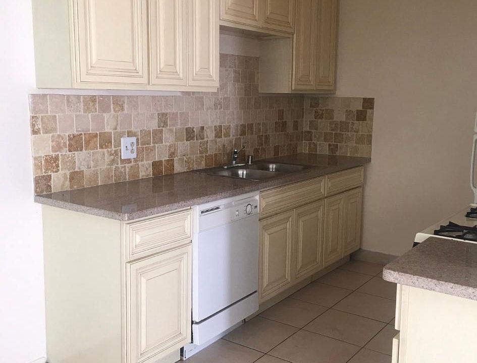 1st image of 3426 Mentone Ave APT 3