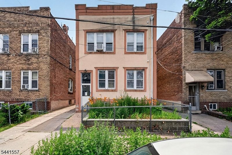 1st image of 447 Paulison Ave
