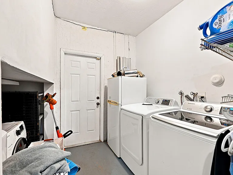 1115 SW 180th Ter — Photo 15