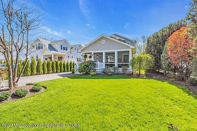 1405 4th Ave — Photo 53