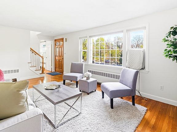 5th image of 6 Brookside Ave