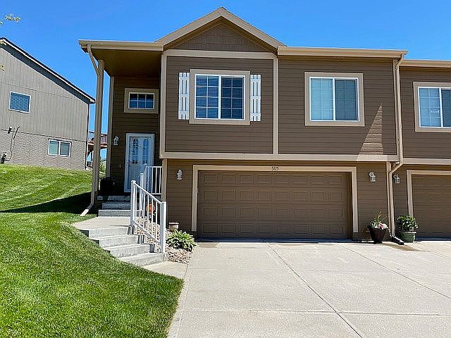 1st image of 5115 N 165th St