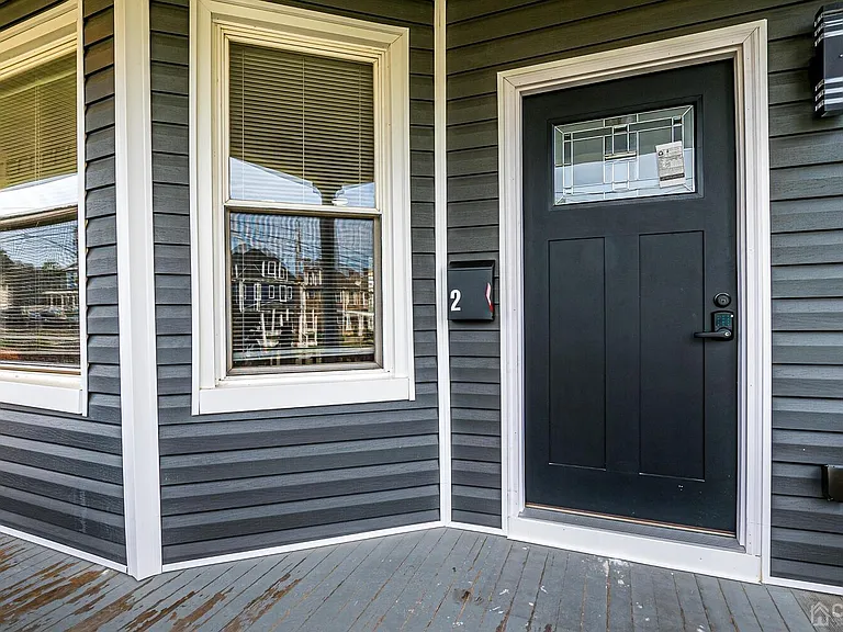 324 Main St #2 — Photo 4