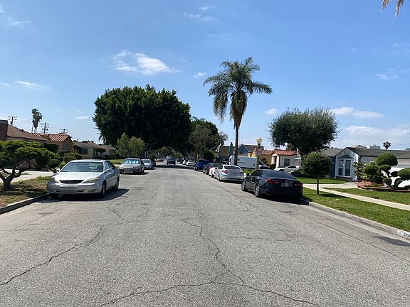 4th image of 303 S Poinsettia Ave