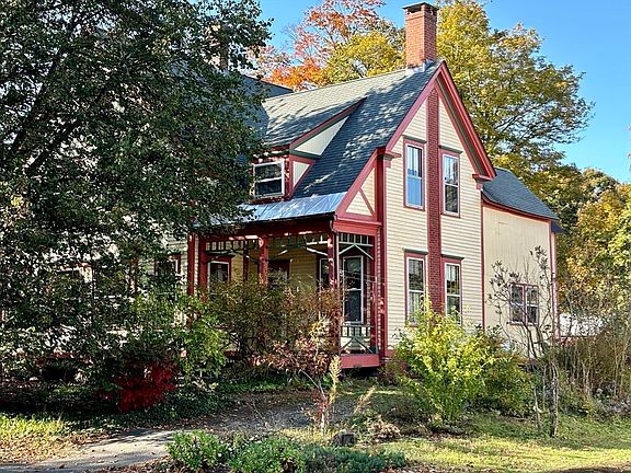 2nd image of 527 Main St