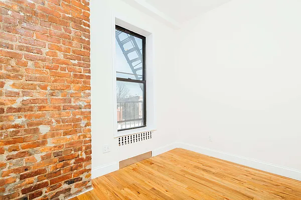 Rented by Nooklyn NYC LLC | media 25