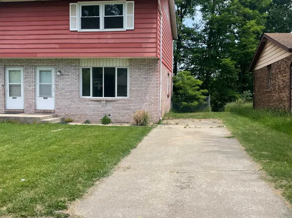 1847 Adams St, Portage, IN 46368