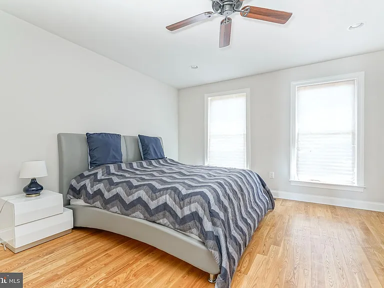 2332 Ellsworth St — Photo 25
