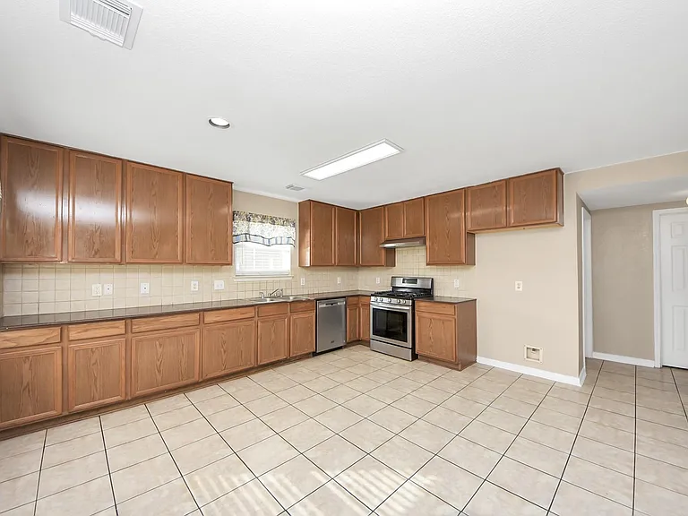 15202 Lynford Crest Dr — Photo 18