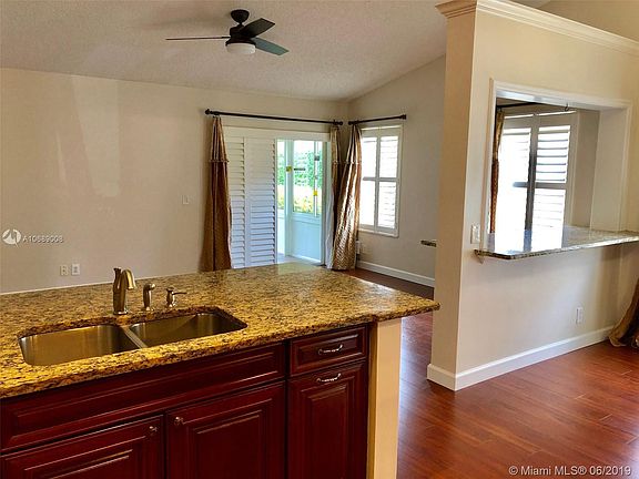 5th image of 1354 Plumosa Way