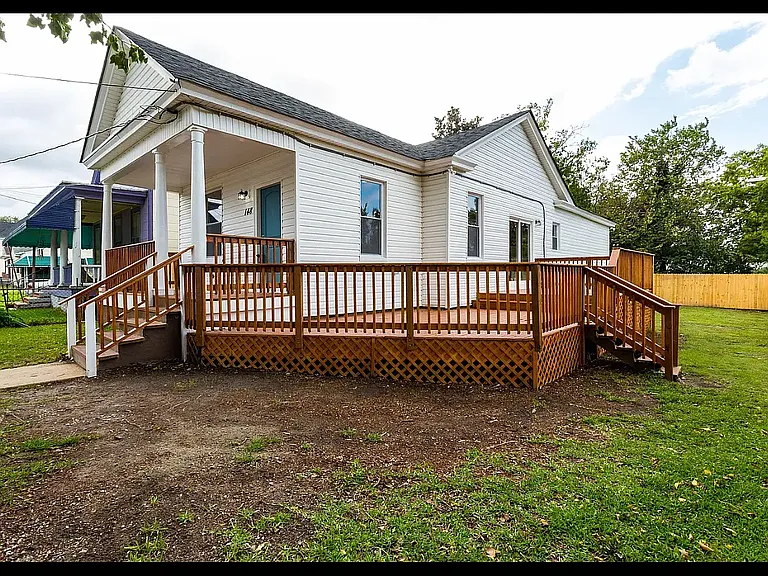 148 Owens St — Photo 1