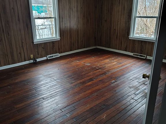 4th image of 2703 Tremper Ave APT 3