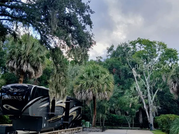43 Jenkins Island Road UNIT 14, Hilton Head Island, SC 29926