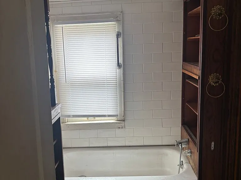 706 S Lake Ave — Photo 14