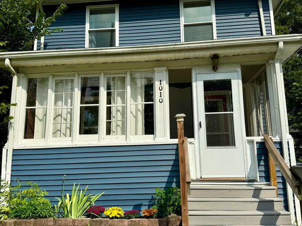 1010 N Chestnut St, Lansing, MI 48906