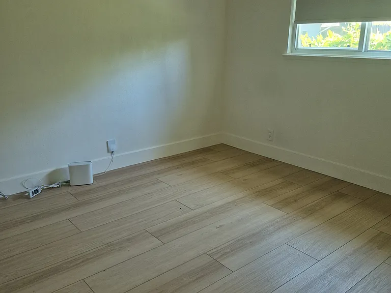1280 Theresa Ave — Photo 14