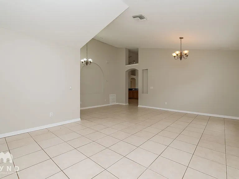 32031 Teague Way — Photo 5