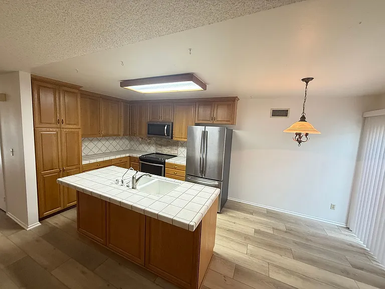 22210 James Alan Cir #8 — Photo 6