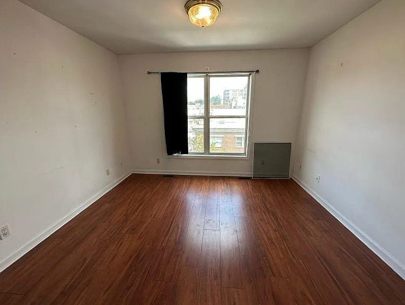 226 Madison St — Photo 4